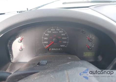 2005 Ford F-150 Stx/Xl/Xlt z USA, uszkodzony, nr VIN 1FTRF12235NB08603